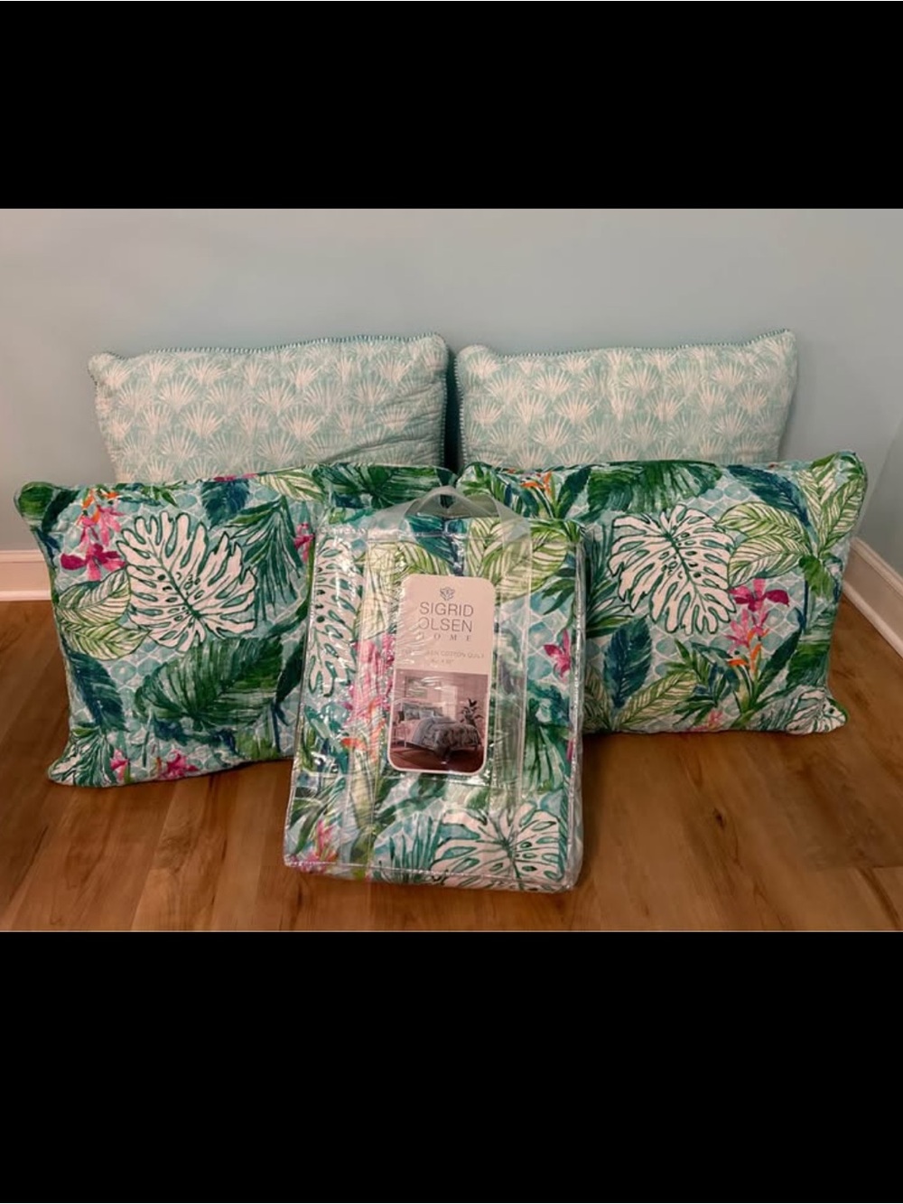 Sigrid Olsen Tropical Leaf Full/Queen Quilt, 2 Standard Shams, 2 Euro Shams